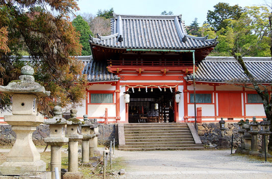 【奈良】東大寺・薬師寺の守り神「手向山八幡宮」「休ヶ丘八幡宮」 | 神社めぐり