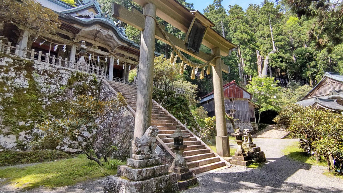 関西屈指のパワースポット！熊野三山の奥の宮「玉置神社」【供TOMO 